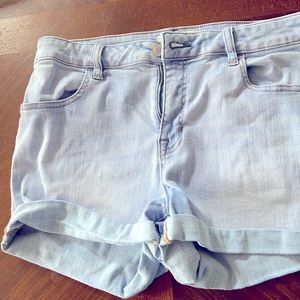 Women’s PacSun super stretch Shorty size 30